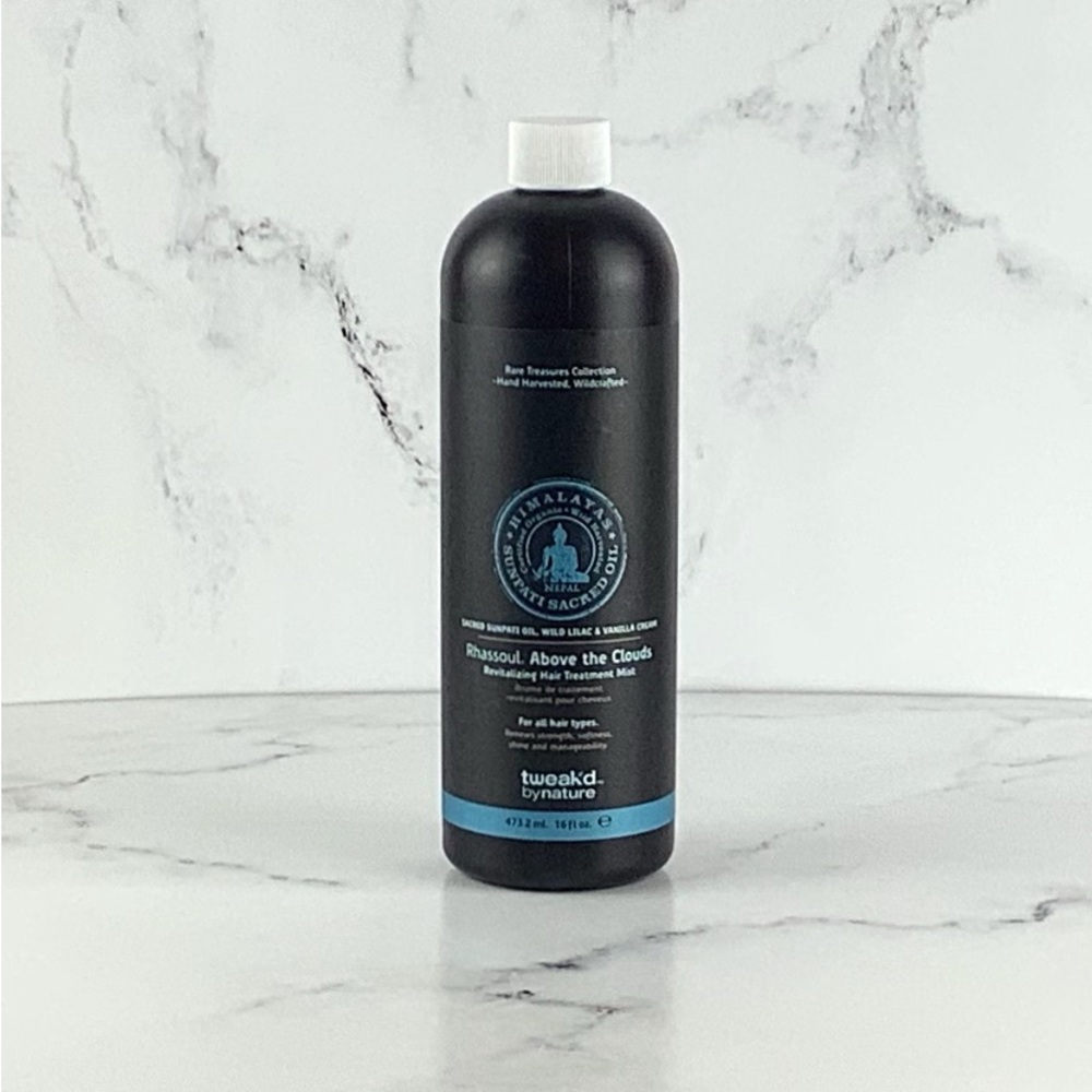 Tweak'd by Nature Revitalizing Hair Treatment Mist Rhassoul Above the Clouds